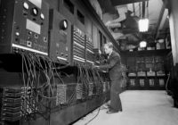 Первый в мире компьютер ENIAC