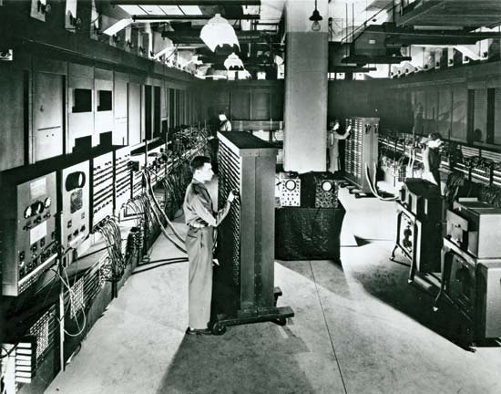 Первый в мире компьютер ENIAC