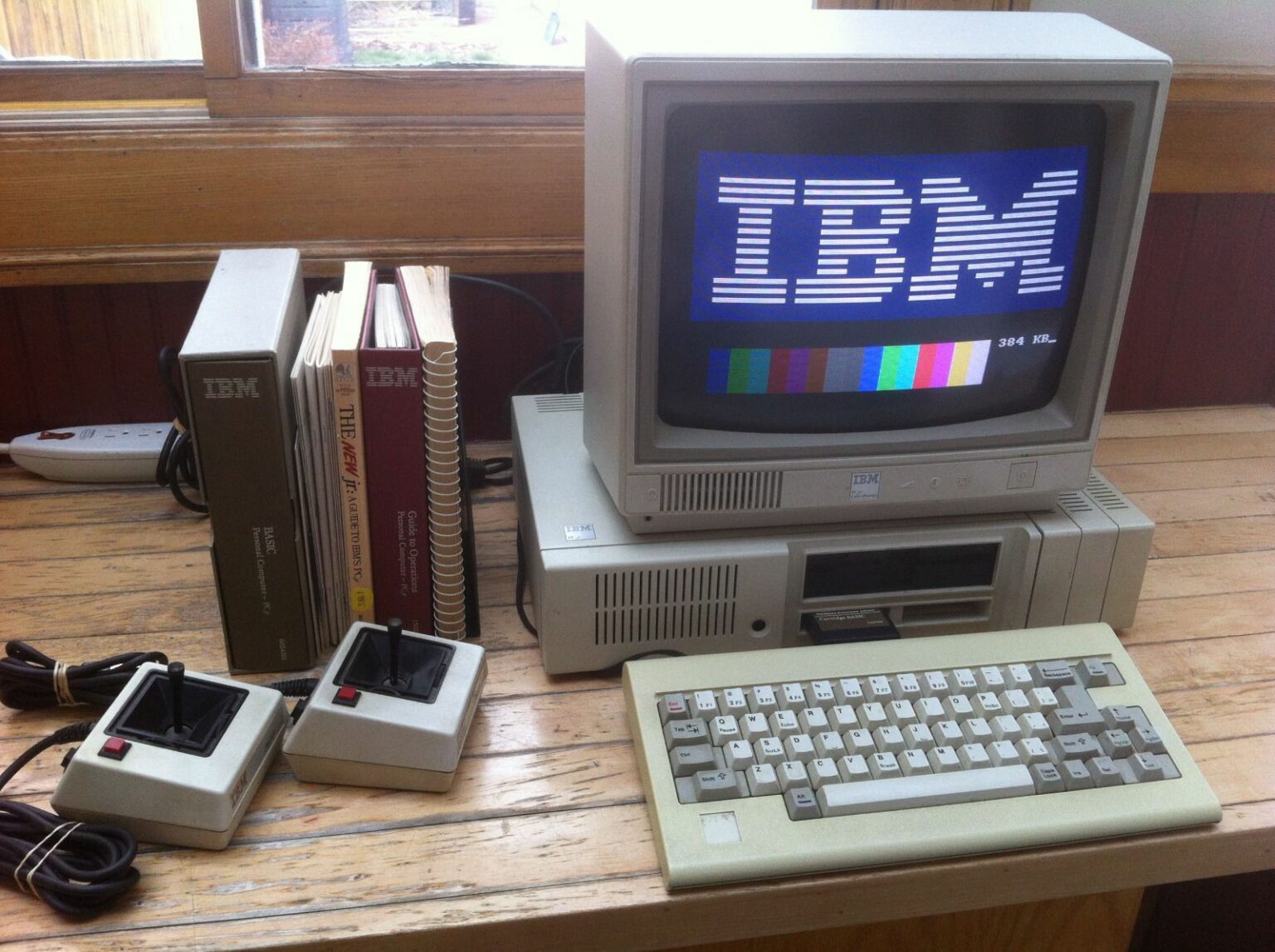 Компьютеры типа ibm pc могут работать под управлением операционной